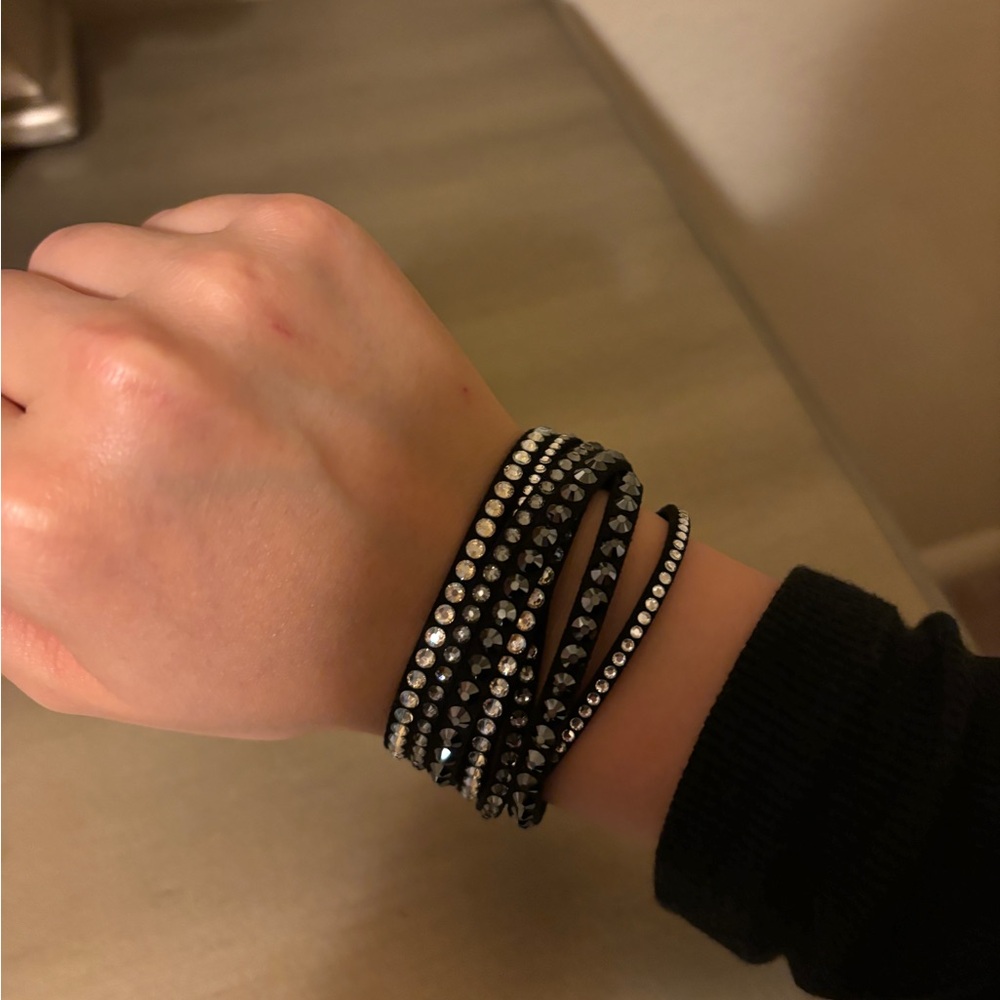 Swavroski slake bracelet